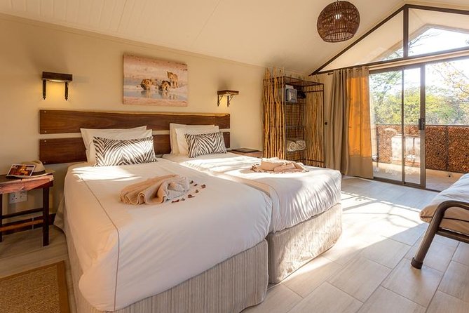 6-Day Dunes and Wildlife Accommodated Safari from Windhoek - Day 2: Etosha Pan, predators, and Okaukuejo