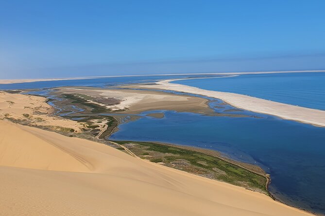 Sandwich Harbour 4x4 guided tours.Join us for an awe inspiring adventure. - Viewpoints, photographs, and changing scenery