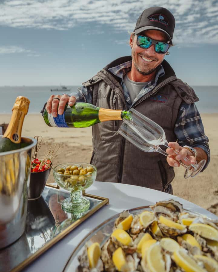 Walvis Bay: Sandwich Harbour 4x4 Trip with Beach BBQ Lunch - What the $369 price really covers