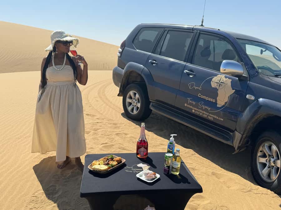 Walvisbay: Sandwich Harbour SUNSET Tour-End It Beautifully - Snacks, drinks, and the champagne stop